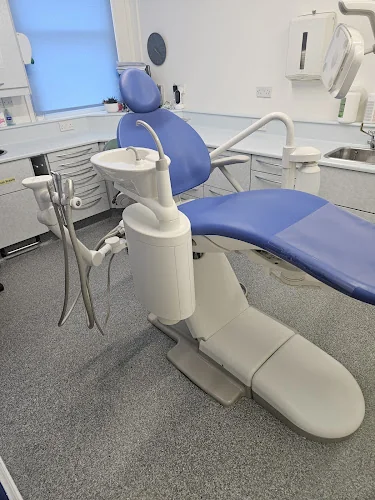 Hewlett Road Dental Surgery - Dental clinic in Cheltenham
