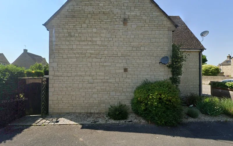 Elsey Dr R - Dental clinic in Cirencester