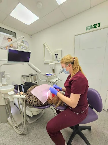 Medidenta Dental Practice - Dentist in Welling