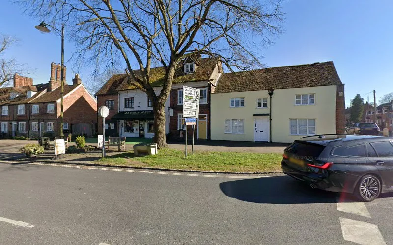 Dr Himesh Tailor - Dentist in Aylesbury