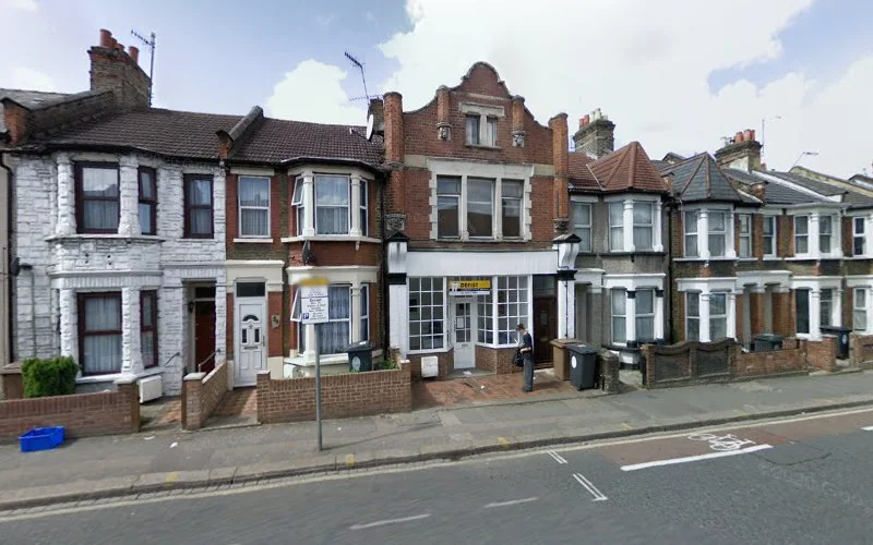 Mr Khalilibegloo's Practice - Dentist in London