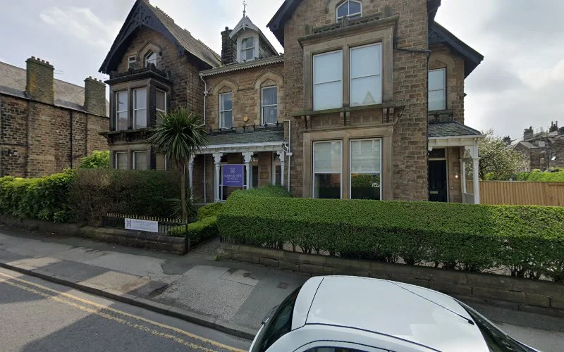 TOMSTAPLETON DENTISTRY - Harrogate Dental & Implant Centre - Dentist in Harrogate