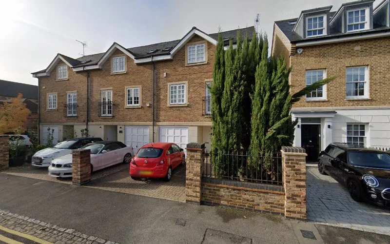 Windsor Smiles - Dentist in Windsor