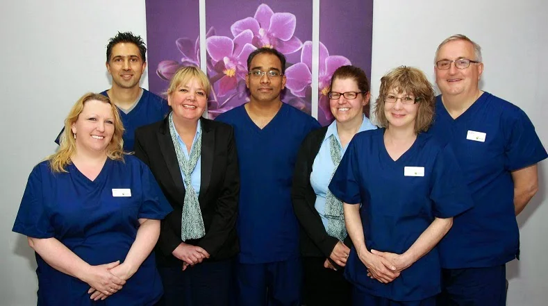 44 Dental Care - Cosmetic dentist in Leicester