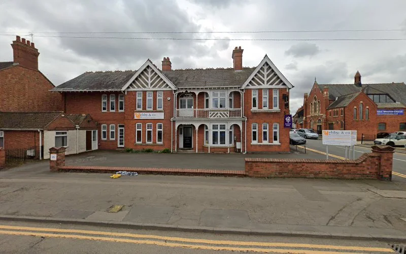 Dental Implants - Dentist in Rushden