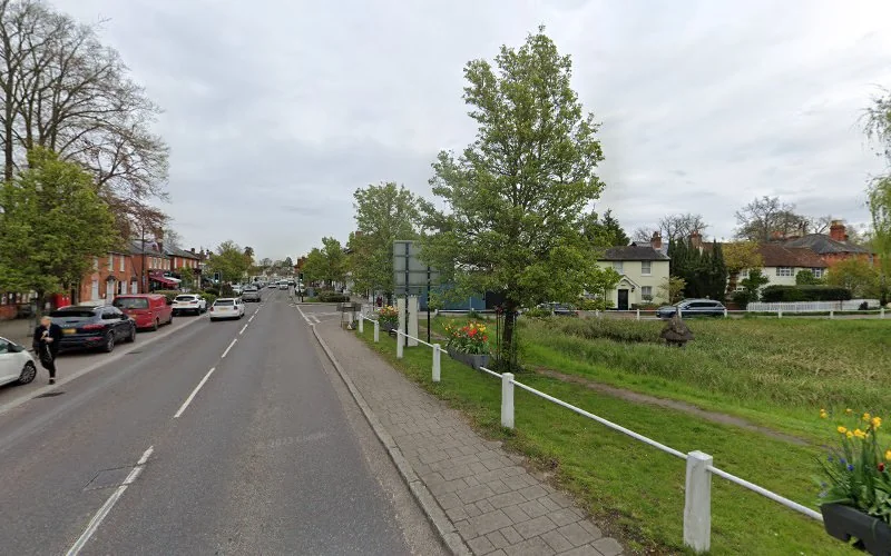 King Hilary - Dental clinic in Hook