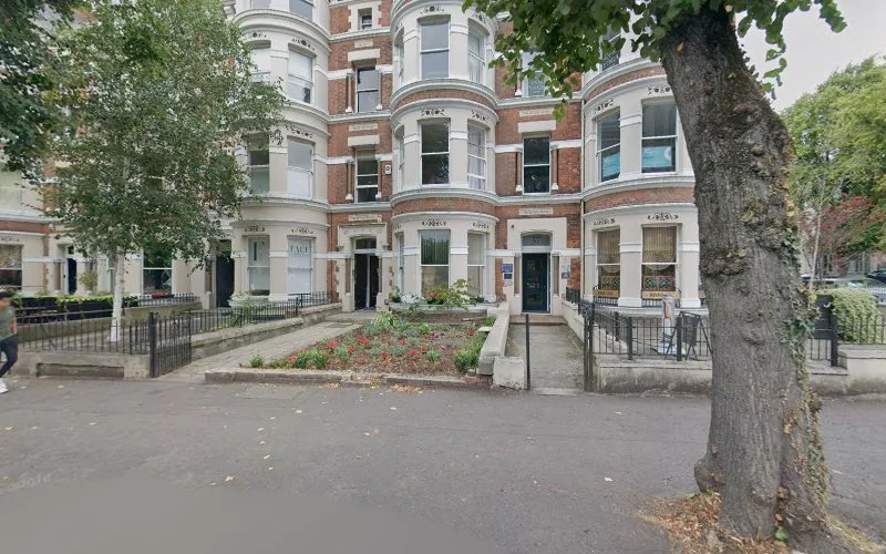 McCaughey David - Dental clinic in Belfast