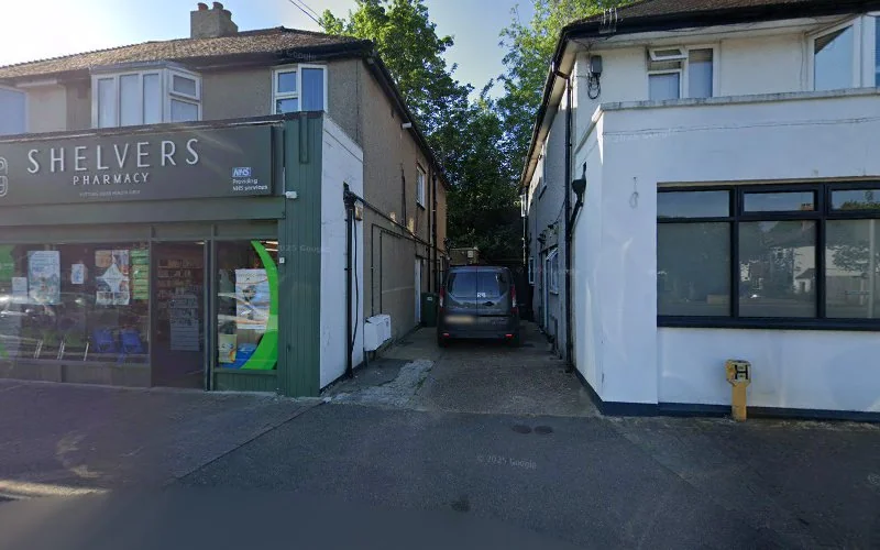 Mr S Chawla - Dentist in Tadworth