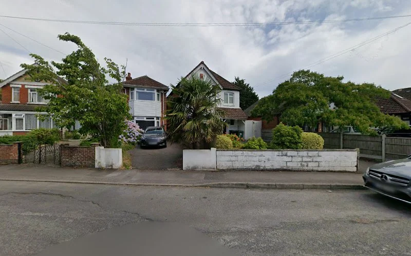 Pasadena Dental Surgery - Dentist in Southampton