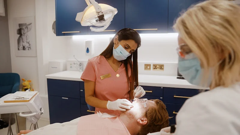 Sakura Dental Clinic - Dental clinic in London