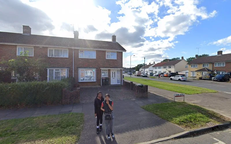 Tilgate Dental Clinic - Dental clinic in Crawley