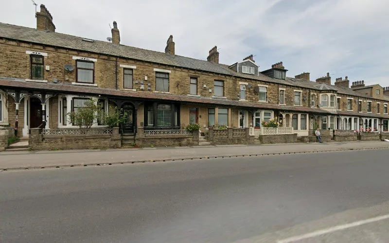 Blackshaw P J - Dental clinic in Halifax