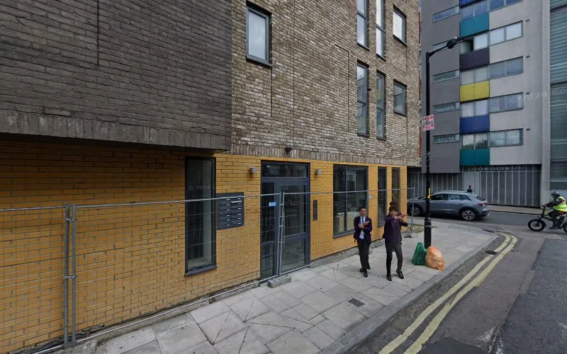 Suffolk County Orthodontist - Dental clinic in London