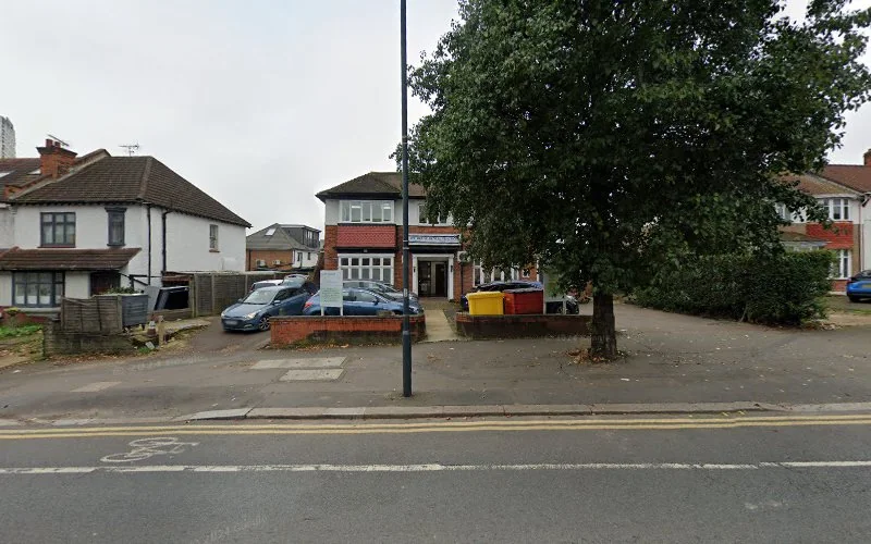 Dr B Shah - Dentist in Wembley