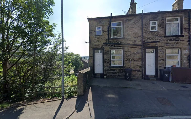 M Younas - Dental clinic in Sowerby Bridge