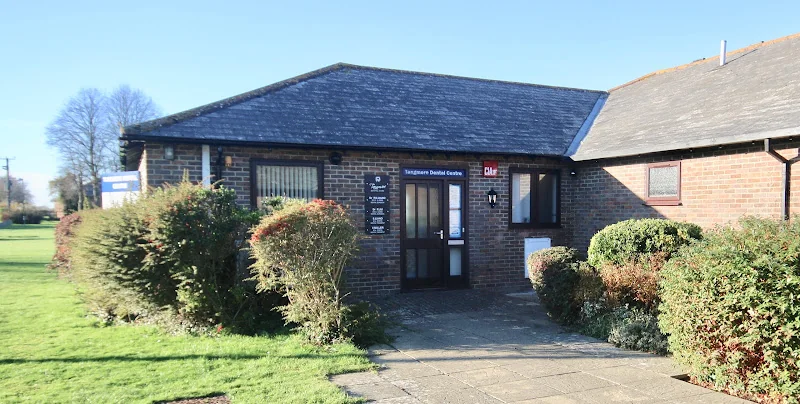 Tangmere Dental Care Ltd - Dental clinic in Chichester