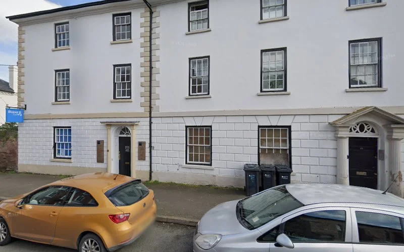 Hudson P A - Dental clinic in Leominster