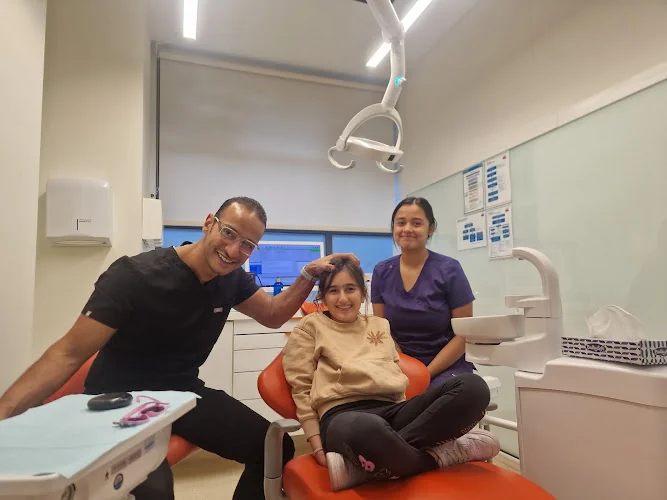 Dr.Eslam Mansour - Orthodontist in London
