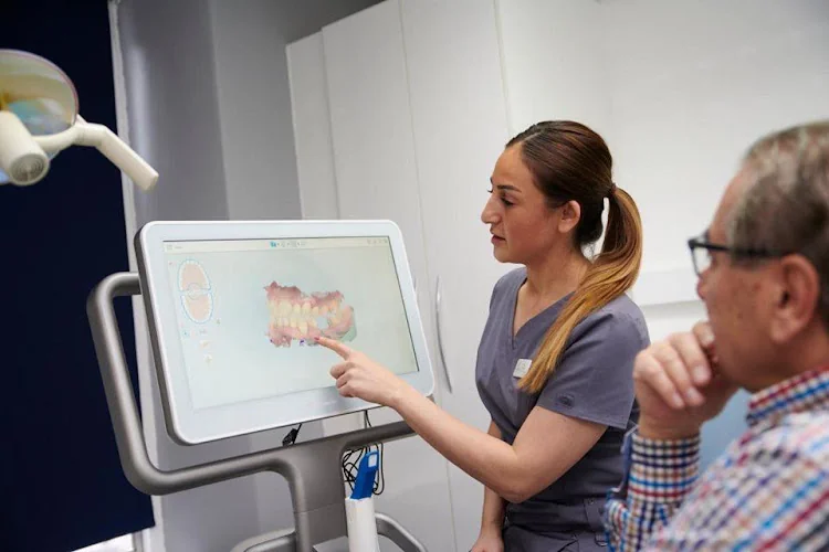 Dr Zena Aseeley - Dentist in Cardiff