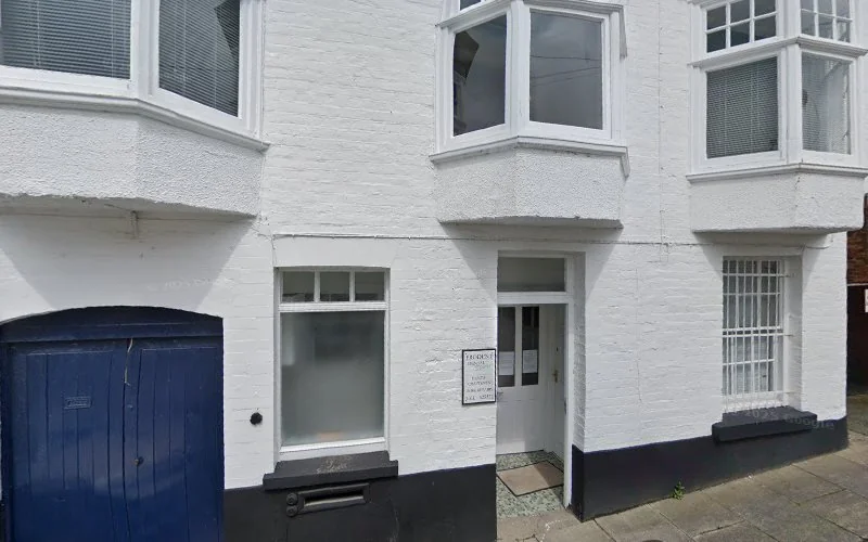 Prodent Dental Studio - Dental clinic in Newtown