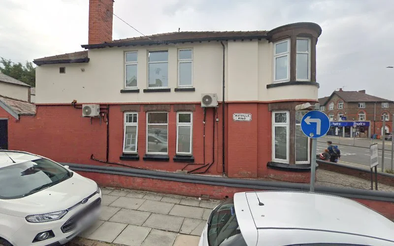 Ibreck Z - Dental clinic in Liverpool