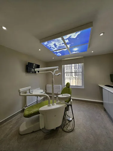 Treeline Dental Suite - Invisalign - Dentist in Sleaford
