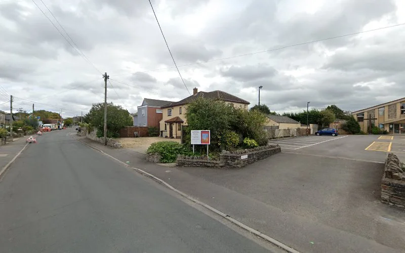 Smilesaver Dental Care - Dental clinic in Bristol