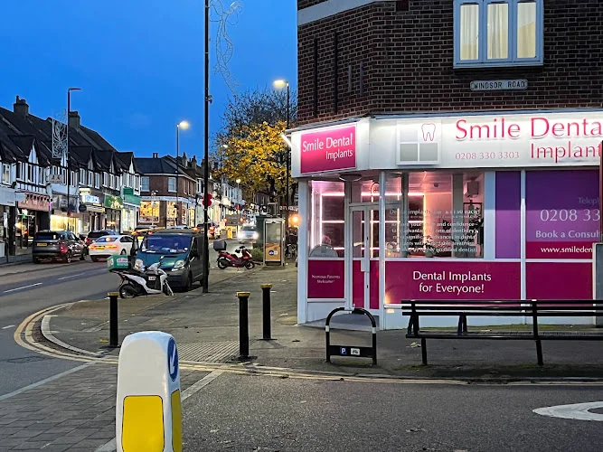 Smile Dental Implants - Dental clinic in Worcester Park