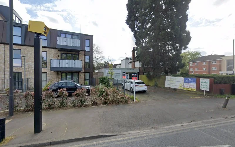 Weinbaum B P - Dental clinic in Pinner