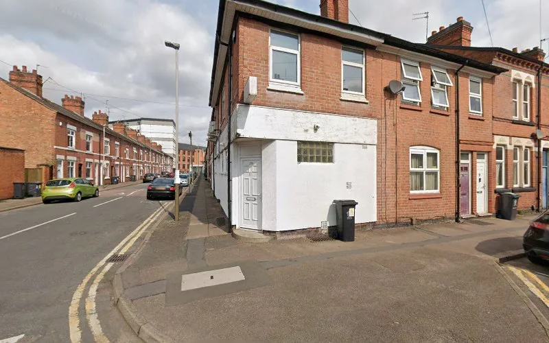Vara J - Dental laboratory in Leicester