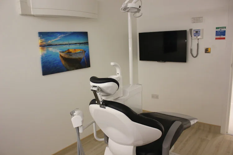 J&R Dental - Dentist in Ruislip