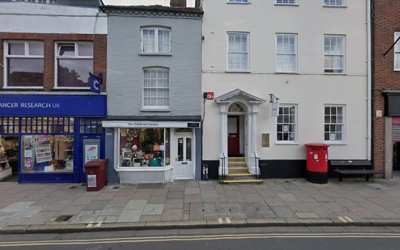 Green Mrs M - Dental clinic in Chichester