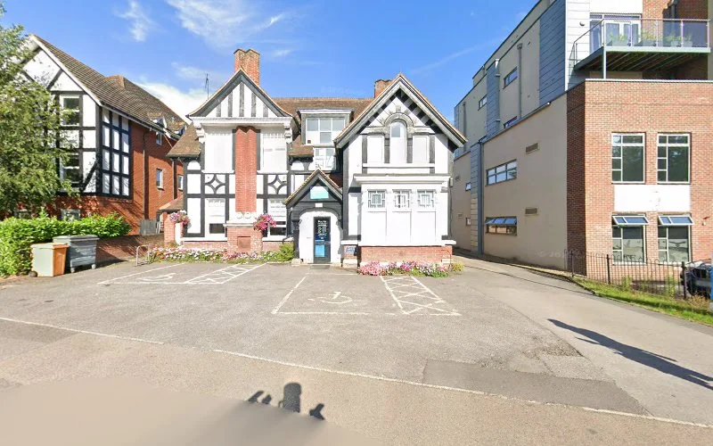 Patel Dr B - Dental clinic in Woking