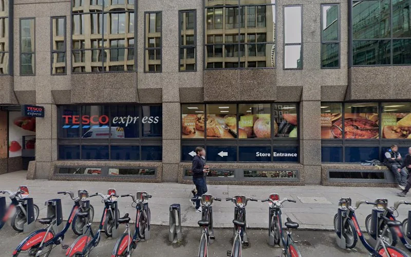 EndoCare @ Smilepod Moorgate - Endodontist in London