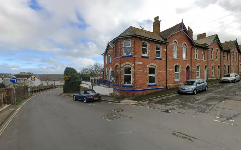 Salisbury Villa Dental Surgery - Dental clinic in Teignmouth