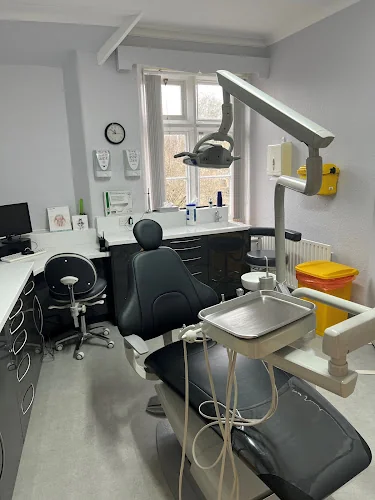 Dr Michael Frain Ltd - Kerry Crescent Dental Practice - Dentist in Calne