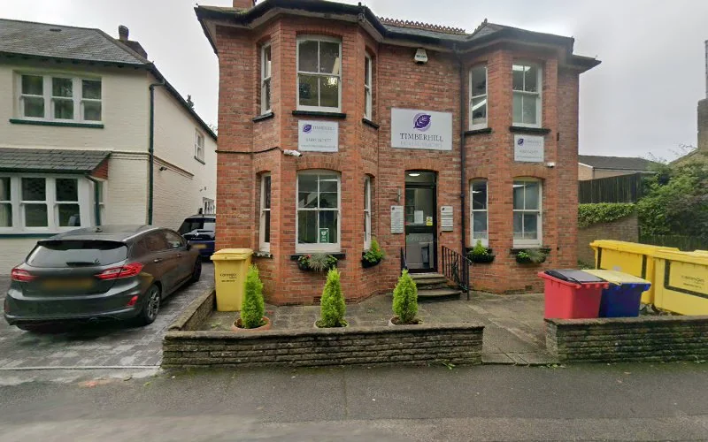 Dr Derrick Sathananthan - Dentist in Caterham