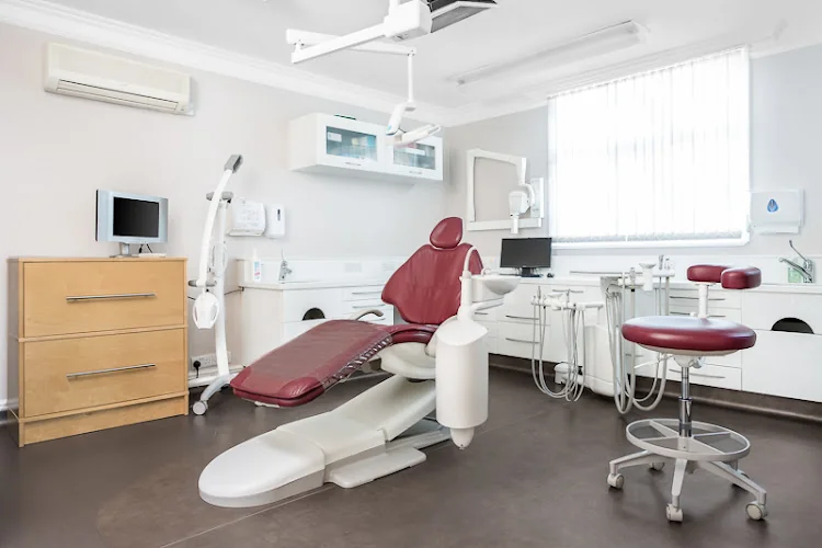 Tavistock House Dental Practice - Dental clinic in Aylesbury