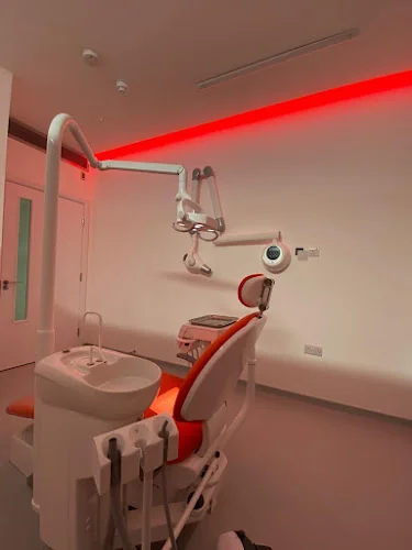 Cosmo Clinic - Cosmetic dentist in London