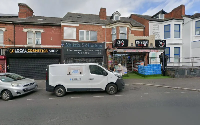 Seven Dental - Dentist in Derby