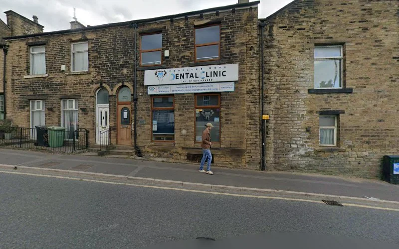 Dr M Dhinsa - Crosland Moor Dental Clinic - Dentist in Huddersfield
