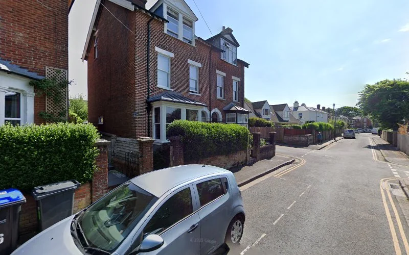 Reese V J - Dental clinic in Salisbury