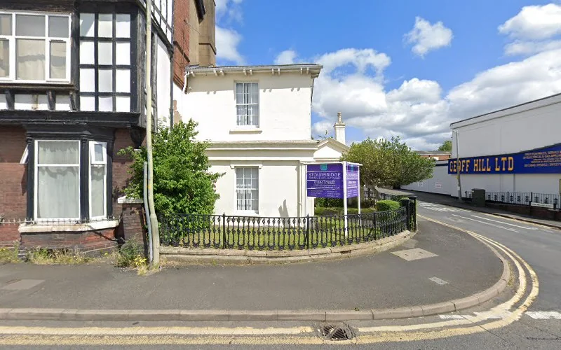 Lodge Dennis - Dental clinic in Stourbridge