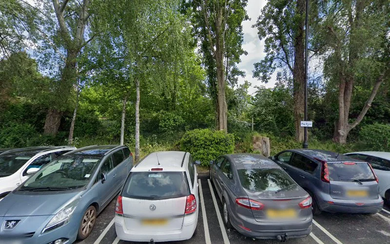 McGee Dr A - Dental clinic in Staines