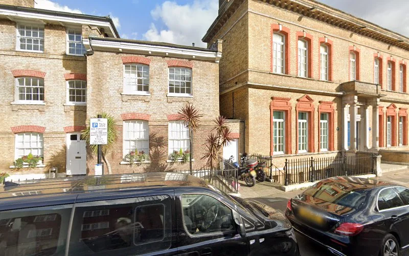 Gina John Osteopathy & Pilates at Aura Wellbeing - Dental clinic in London