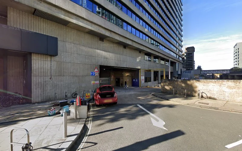 Kensington Training Centre - Dental clinic in London