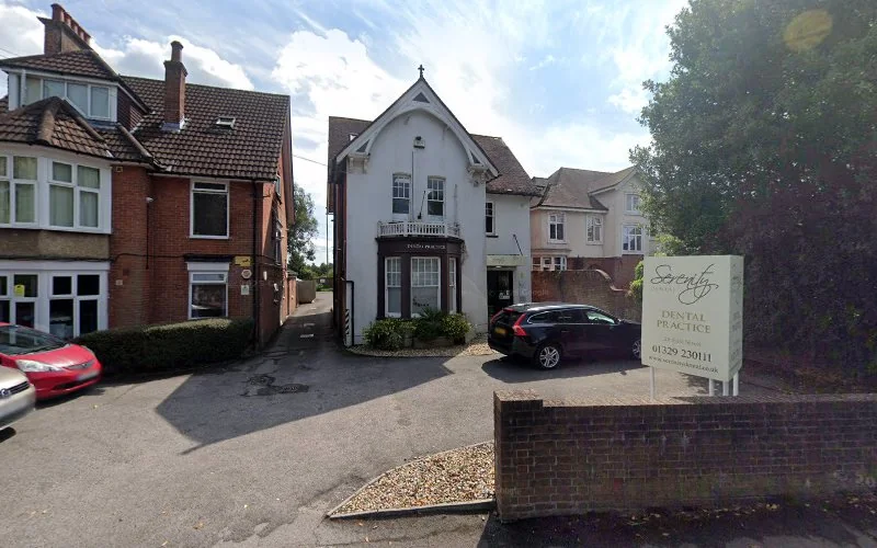 Dr Fiona Knight - Dentist in Fareham