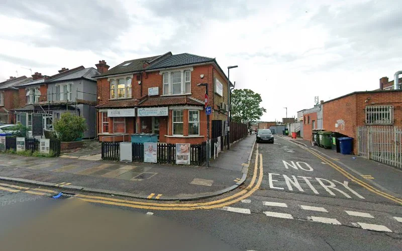 Siddiqui Mr S & Qureshi Mr A - Dentist in Edgware