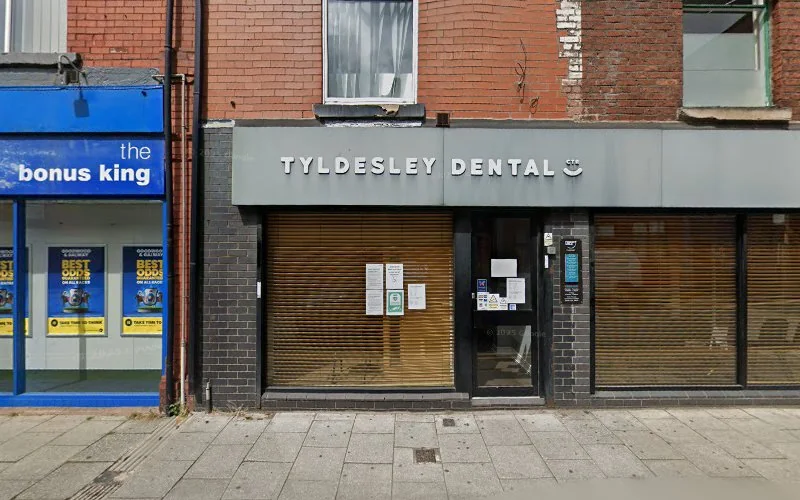 Dental Centre - Dental clinic in Manchester