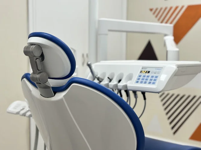 Colchester Dental Clinic - Dental clinic in Cardiff